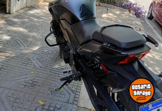 Motos - Bajaj DOMINAR 250 2022 Nafta 22500Km - En Venta