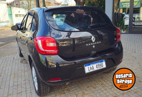 Autos - Renault SANDERO DYNAMIQUE NAV 2016 Nafta 125000Km - En Venta