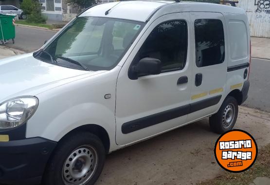 Utilitarios - Renault Kangoo 2016 GNC 160000Km - En Venta