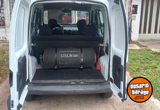 Utilitarios - Renault Kangoo 2016 GNC 160000Km - En Venta