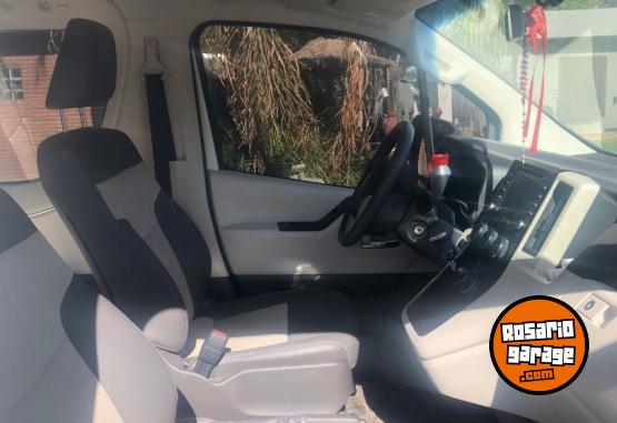 Utilitarios - Toyota Hiace 2022 Diesel 25000Km - En Venta