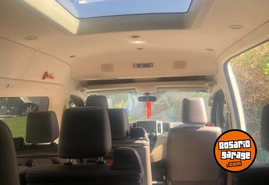 Utilitarios - Toyota Hiace 2022 Diesel 25000Km - En Venta