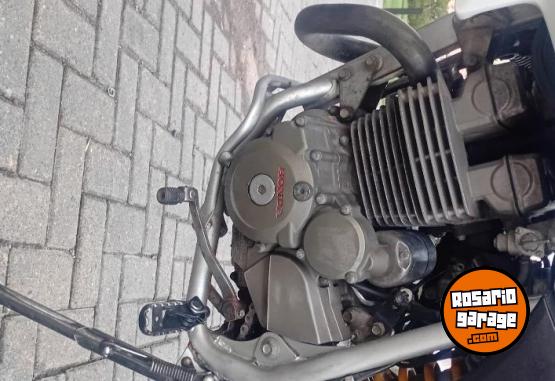 Motos - Honda Tornado 2011 Nafta 45000Km - En Venta