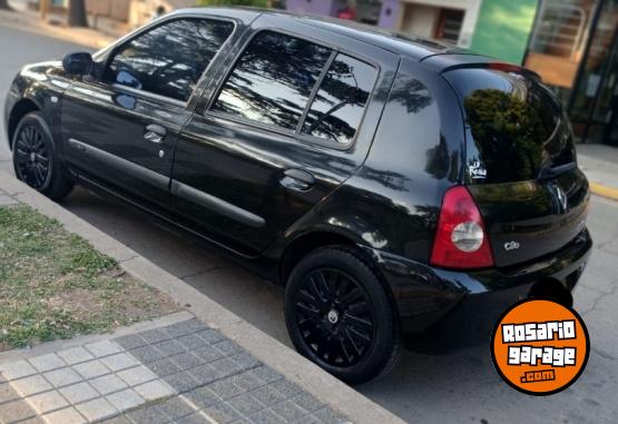 Autos - Renault Clio Pack 2 plus 1.2 2010 Nafta 240000Km - En Venta