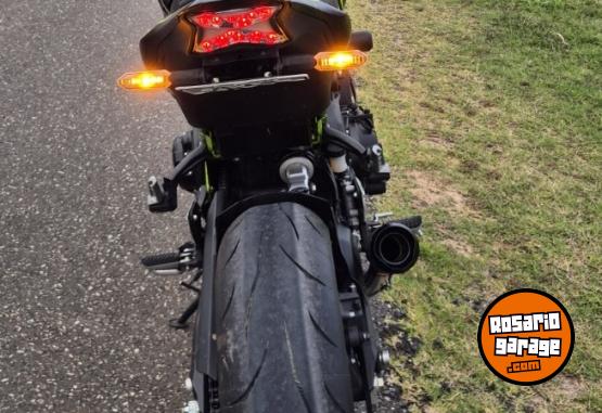 Motos - Kawasaki z900 2023 Nafta 13400Km - En Venta