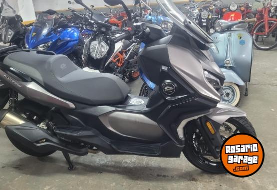 Motos - Qj Motor Fort 350 2025 Nafta 2300Km - En Venta