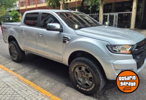 Camionetas - Ford Ranger xlt at inmaculado 2018 Diesel 138000Km - En Venta