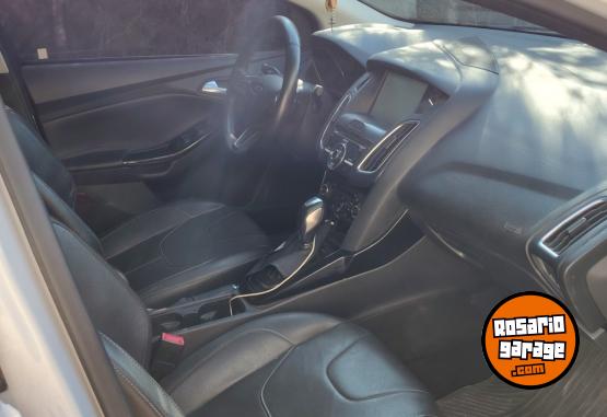 Autos - Ford FOCUS 3 TITANIUM 2016 Nafta 78500Km - En Venta