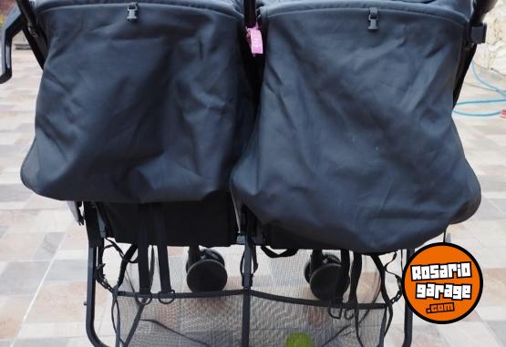 Art�culos para beb� - Coche doble Carestino - En Venta