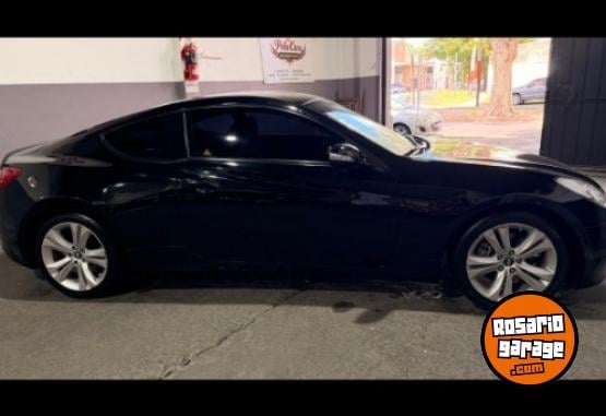 Autos - Hyundai G�nesis 2011 Nafta 81000Km - En Venta