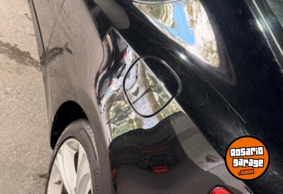 Autos - Hyundai G�nesis 2011 Nafta 81000Km - En Venta