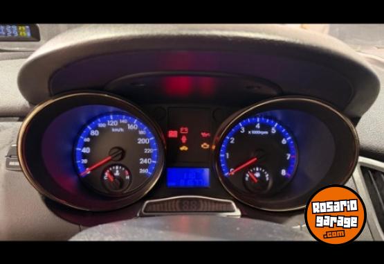 Autos - Hyundai G�nesis 2011 Nafta 81000Km - En Venta