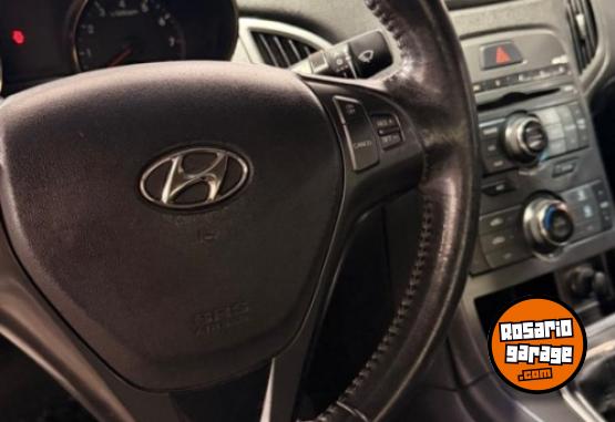 Autos - Hyundai G�nesis 2011 Nafta 81000Km - En Venta