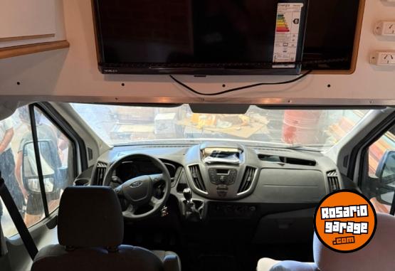 Utilitarios - Ford Transit 2022 Nafta 5000Km - En Venta