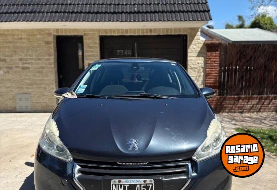 Autos - Peugeot 208 2014 Nafta 158000Km - En Venta