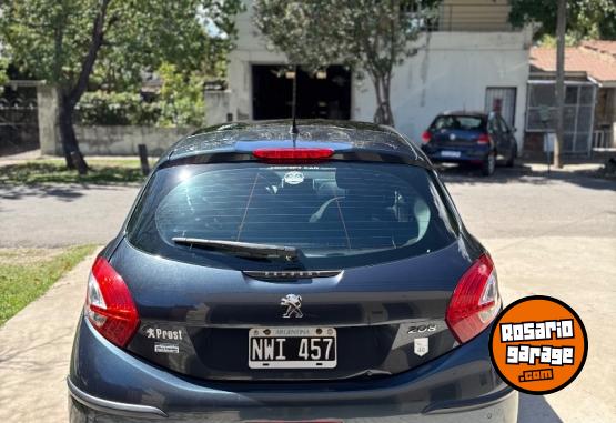 Autos - Peugeot 208 2014 Nafta 158000Km - En Venta