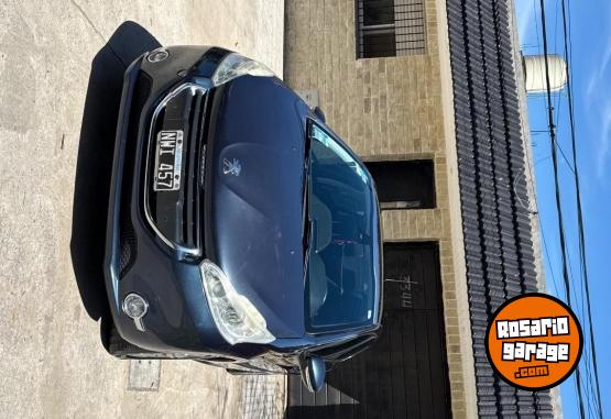 Autos - Peugeot 208 2014 Nafta 158000Km - En Venta