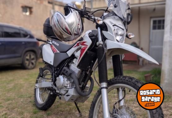 Motos - Honda Tornado 2023 Nafta 700Km - En Venta