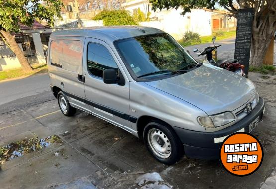 Utilitarios - Peugeot Parnet 2008 Diesel 150000Km - En Venta