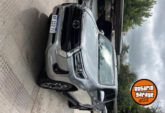 Camionetas - Toyota Hilux 2.8 SRX 4x4 AT 2022 Diesel 78000Km - En Venta