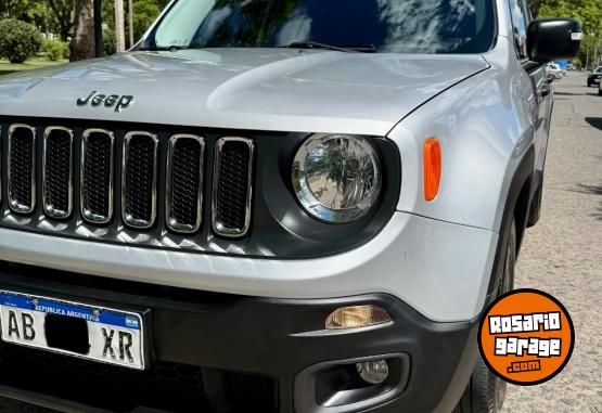 Camionetas - Jeep Renegade 2017 Nafta 110000Km - En Venta