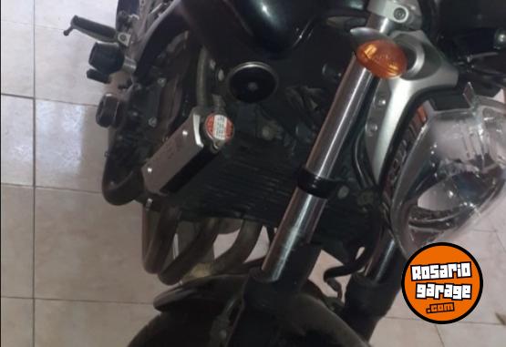 Motos - Yamaha 600 2007 Nafta 38000Km - En Venta