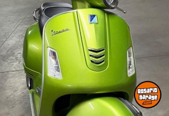 Motos - Vespa GTS 300 sport 2021 Nafta 12000Km - En Venta