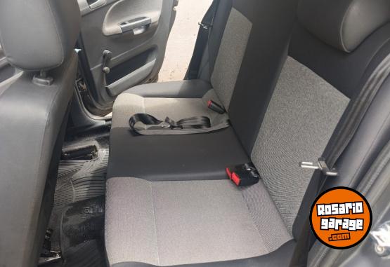 Autos - Volkswagen Gol trend 2014 Nafta 81500Km - En Venta