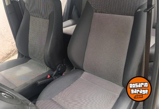 Autos - Volkswagen Gol trend 2014 Nafta 81500Km - En Venta