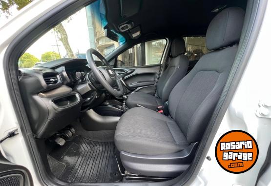 Autos - Fiat Cronos 2024 Nafta 30000Km - En Venta