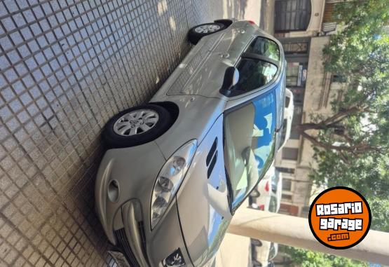 Autos - Peugeot 207 2013 Nafta 101000Km - En Venta