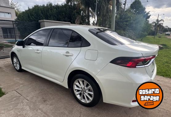 Autos - Toyota corolla hybrida / nafta 2021 Electrico / Hibrido 96000Km - En Venta