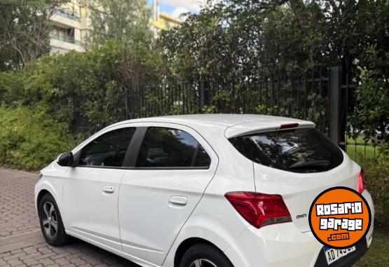 Autos - Chevrolet ONIX LTZ 2019 Nafta 62000Km - En Venta