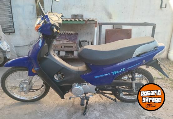 Motos - Motomel Motomel base 2024 Nafta 12000Km - En Venta