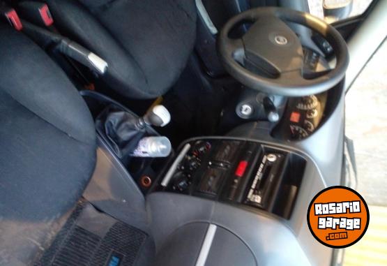 Autos - Fiat Siena 2006 GNC 300000Km - En Venta