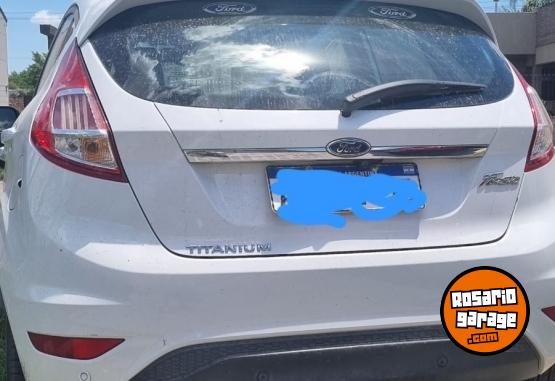 Autos - Ford Fiesta titanium 2018 Nafta 77000Km - En Venta