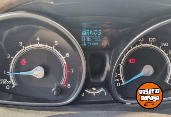 Autos - Ford Fiesta titanium 2018 Nafta 77000Km - En Venta