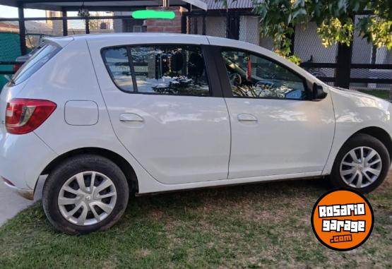 Autos - Renault Sandero 2015 Nafta 62000Km - En Venta