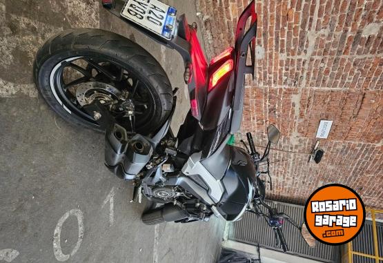 Motos - Bajaj Dominar 250 2024 Nafta 11000Km - En Venta