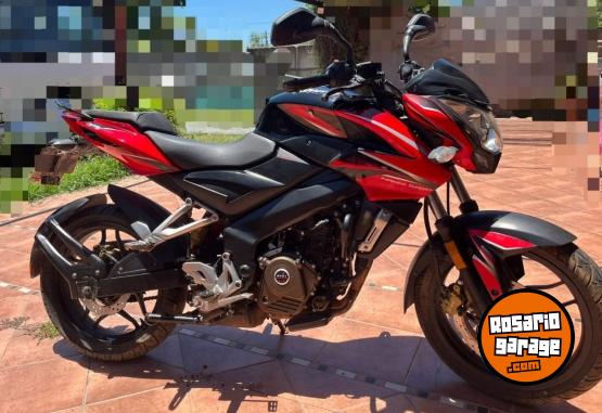 Motos - Bajaj Rouser 200 2015 Nafta 13000Km - En Venta