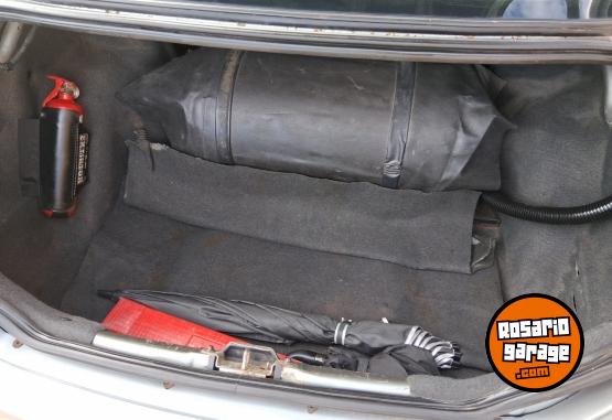 Autos - Fiat Siena 2010 GNC 330000Km - En Venta