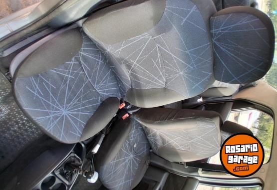 Autos - Fiat Siena 2010 GNC 330000Km - En Venta