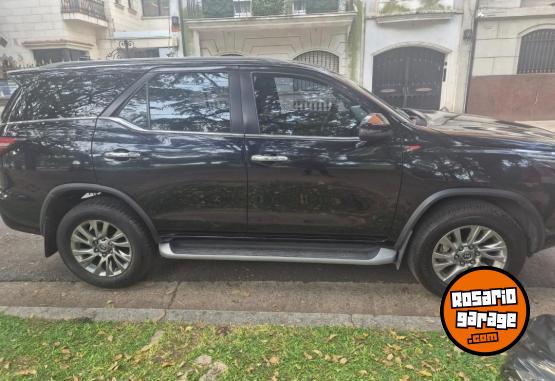 Camionetas - Toyota SW4 AT SRX 2021 Diesel 115000Km - En Venta