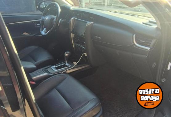 Camionetas - Toyota SW4 AT SRX 2021 Diesel 115000Km - En Venta