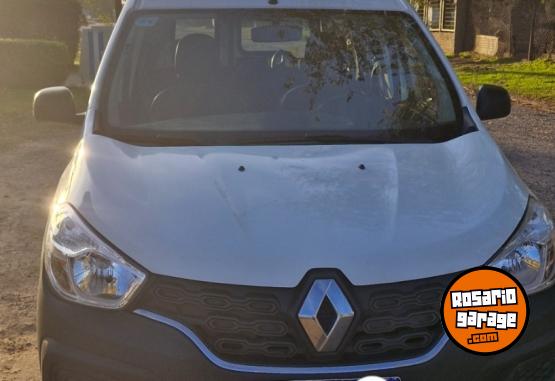 Utilitarios - Renault Kangoo mixta 2021 GNC 142000Km - En Venta