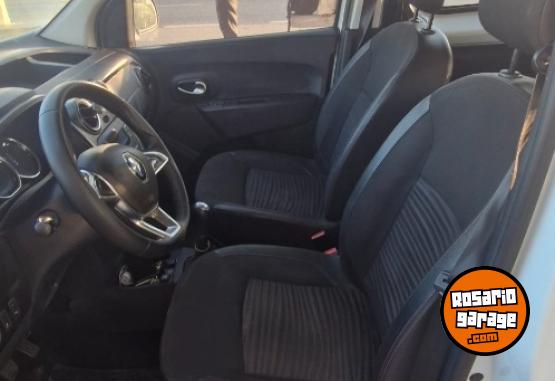 Utilitarios - Renault Kangoo mixta 2021 GNC 142000Km - En Venta