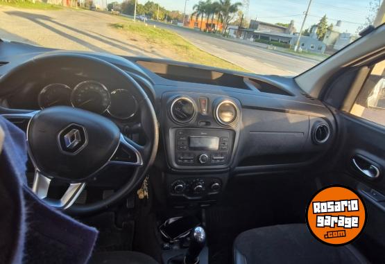 Utilitarios - Renault Kangoo mixta 2021 GNC 142000Km - En Venta