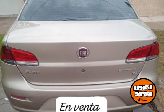 Autos - Fiat Siena atractive 2010 Nafta 140000Km - En Venta