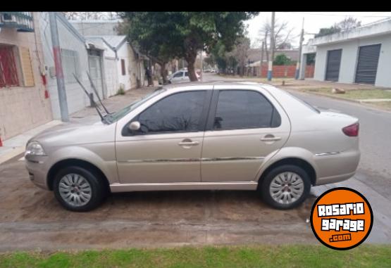 Autos - Fiat Siena atractive 2010 Nafta 140000Km - En Venta