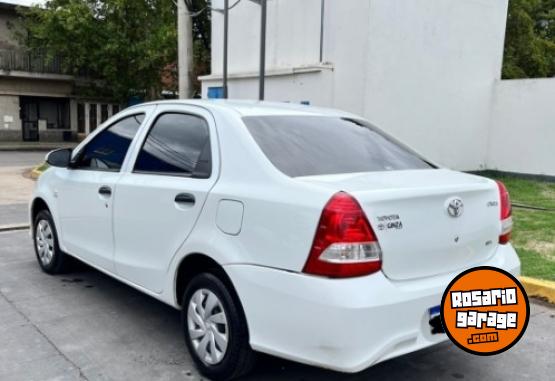 Autos - Toyota Dtios 2023 Nafta 11111Km - En Venta